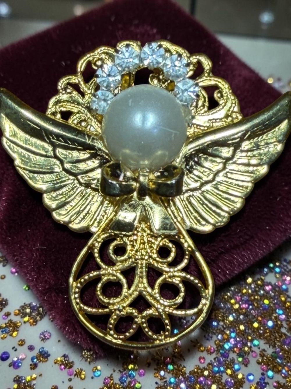 Vintage WW Signed Goldtone Layered Angel Brooch Pin, Faux pearl, goldtone